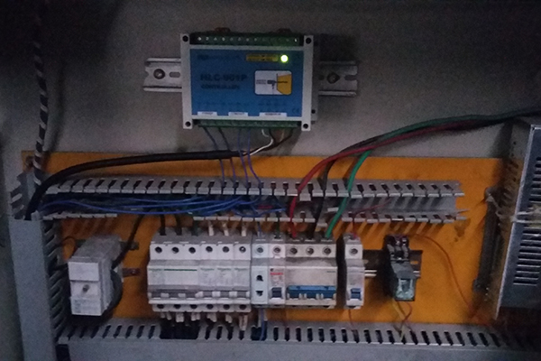 為舊型號設(shè)備加裝振動感應(yīng)裝置